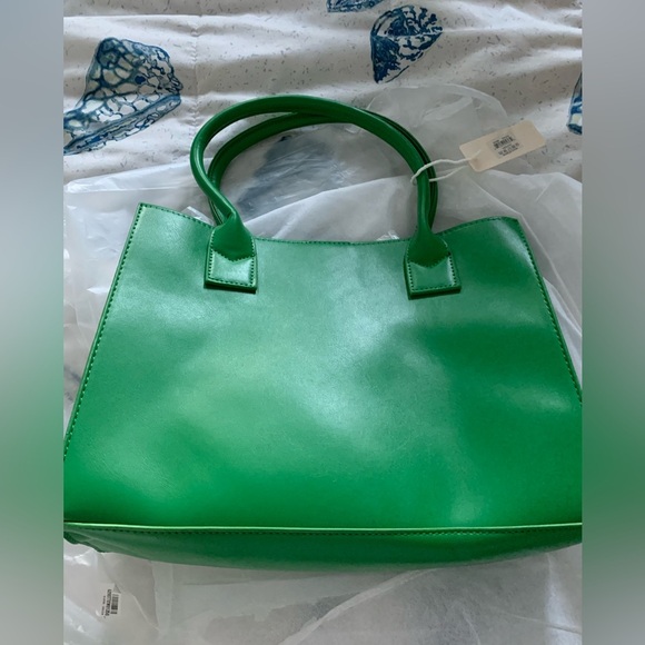 NWT Trendy Green Tote “I Speak Fluent French” Fashion Bag - Picture 3 of 7